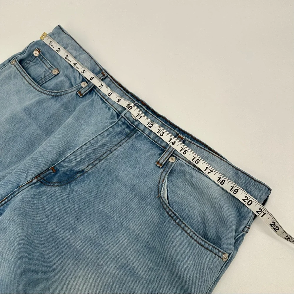 True Religion Jeans RICKY Relaxed Straight Mens 40 No Flap Light Blue Denim READ